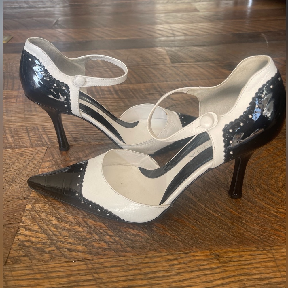 Via Spiga heels 9.5 patent leather black/white GUC